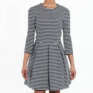 Gap Fit and flare above knee dress